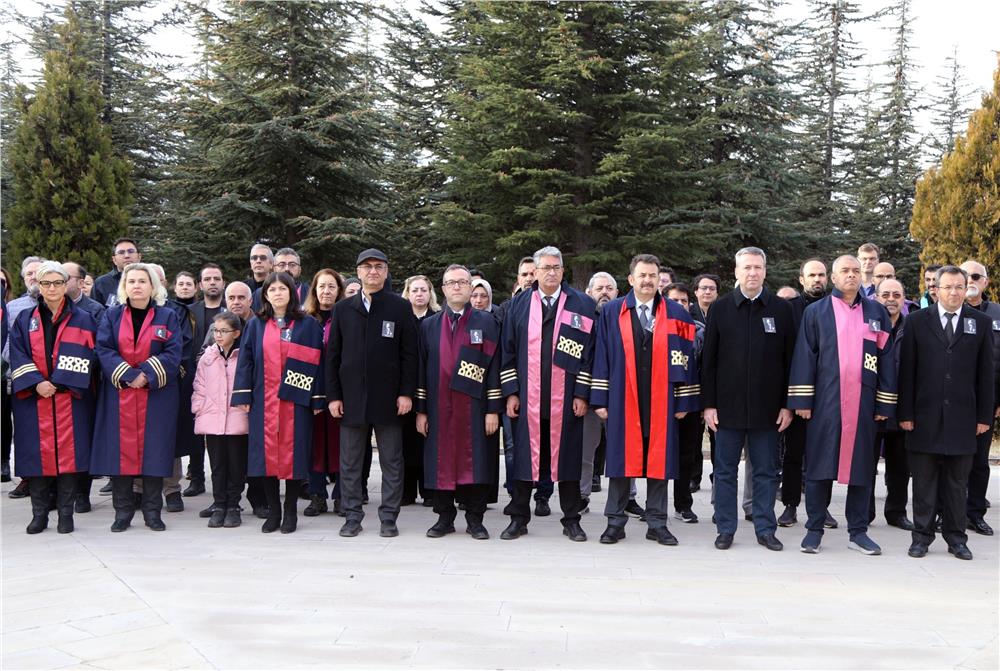 Erciyes Üniversitesi'nde 10 Kasım Atatürk’ü Anma Töreni gerçekleştirildi