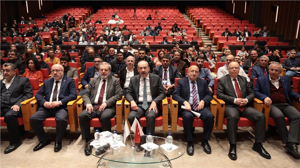 KTO'da 2025 Türkiye Ekonomisi ile BRICS’in rolü konuşuldu