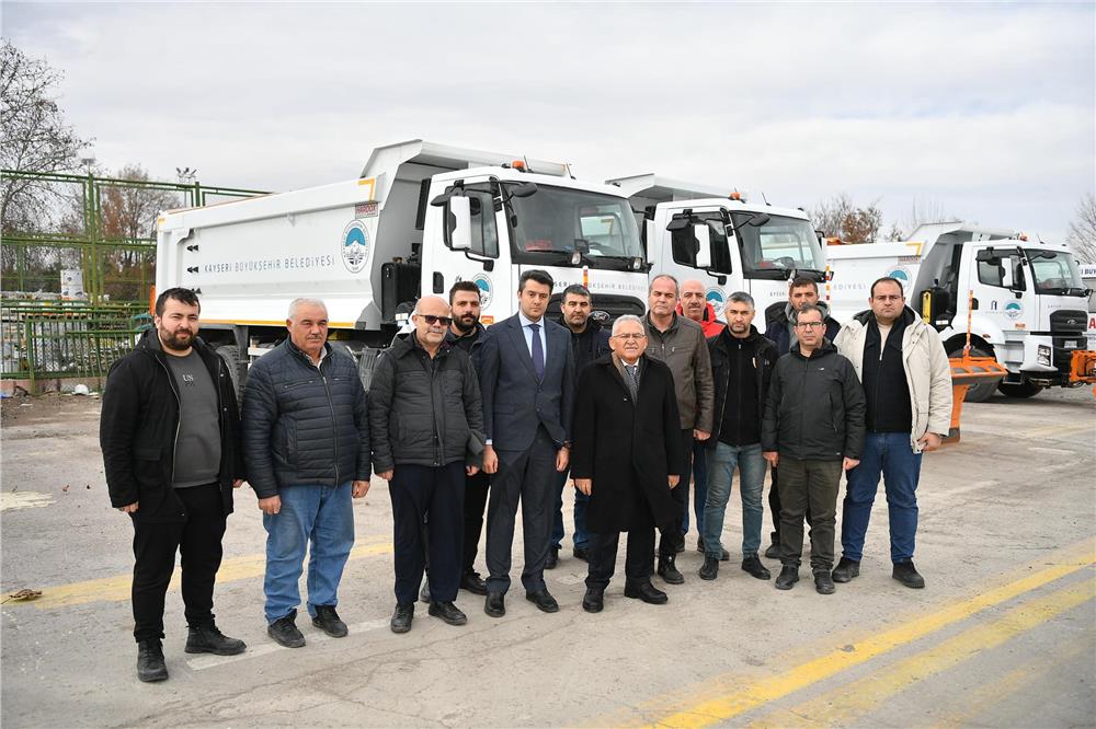 Başkan Büyükkılıç, Kayseri'nin hizmet ağı için çalışan personeli ziyaret etti