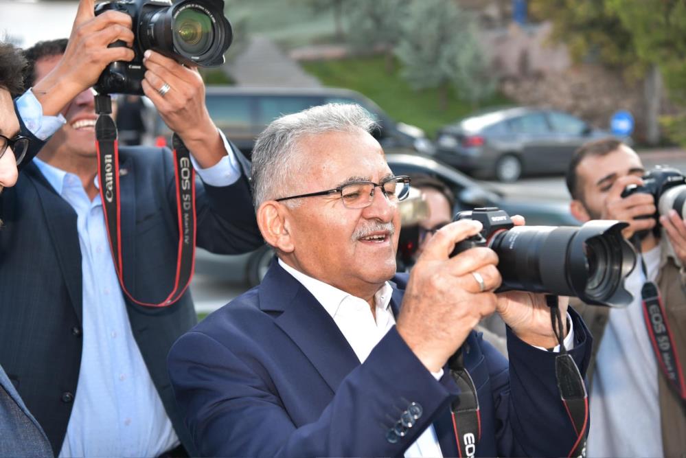 Başkan Büyükkılıç'tan 10 Ocak Gazeteciler Günü mesajı