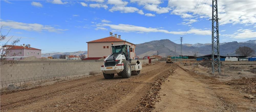 Büyükşehir, kırsalda çamurlu ve bozuk yol bırakmıyor