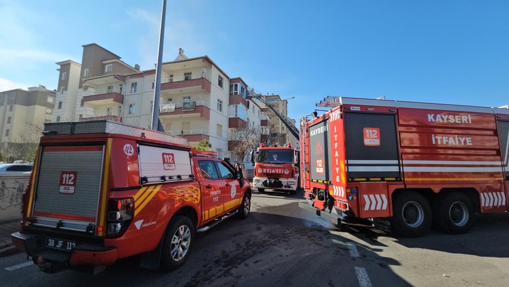 Kayseri İtfaiyesi 1 yılda 11 bin 223 olaya müdahale etti